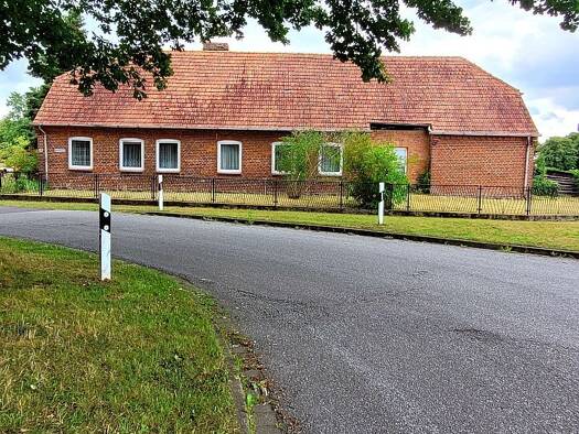 Bauernhaus zum Kauf 129.000 € 3 Zimmer 100 m² 5.849 m² Grundstück Seestraße 7 Boddin Boddin / Döbbersen 19243