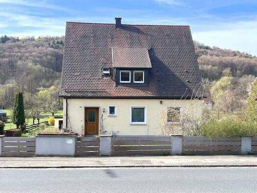 Einfamilienhaus zum Kauf 349.000 € 6 Zimmer 160 m² 682 m² Grundstück Nürnberger Straße 45 Pommelsbrunn Pommelsbrunn 91224