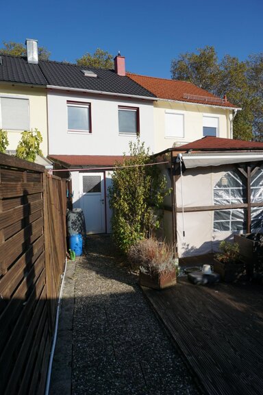 Reihenmittelhaus zum Kauf 250.000 € 3 Zimmer 63 m² 217 m² Grundstück Voller Brunnen Reutlingen 72760