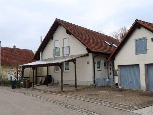 Doppelhaushälfte zum Kauf provisionsfrei 280.000 € 5 Zimmer 106,4 m² 673 m² Grundstück Hennenbach Ansbach 91522