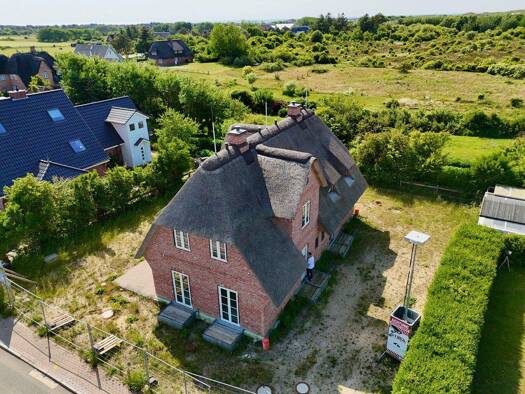 Doppelhaushälfte zum Kauf - Erstbezug 2.849.000 € 5 Zimmer 161 m² 659 m² Grundstück Wenningstedt 25996