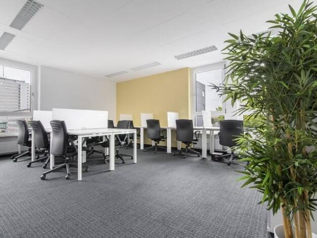 Bürofläche zur Miete 159 € 30 m² Bürofläche teilbar von 10 m² bis 30 m² Fuerther Strasse 27 Rosenau Nürnberg 90429