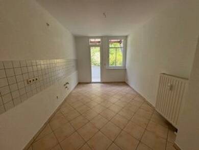 Wohnung zur Miete 400 € 3 Zimmer 81,3 m² 2. Geschoss frei ab sofort Greiz Greiz 07973