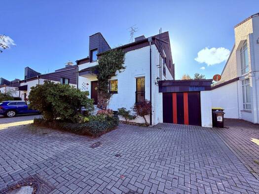 Doppelhaushälfte zum Kauf 399.000 € 6 Zimmer 136,8 m² 370 m² Grundstück frei ab sofort Osterwald O. E. Garbsen 30826