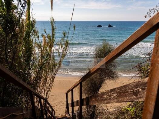 Villa zum Kauf 2.100.000 € 6 Zimmer 200 m² 2.200 m² Grundstück Municipality of Central Corfu and Diapontia Islands 49084