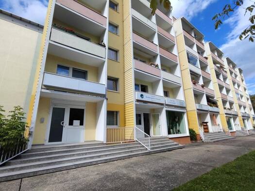 Bürogebäude zur Miete 5 € 40 m² Bürofläche Faleska-Meinig-Straße 30 Markersdorf Markersdorf 09122