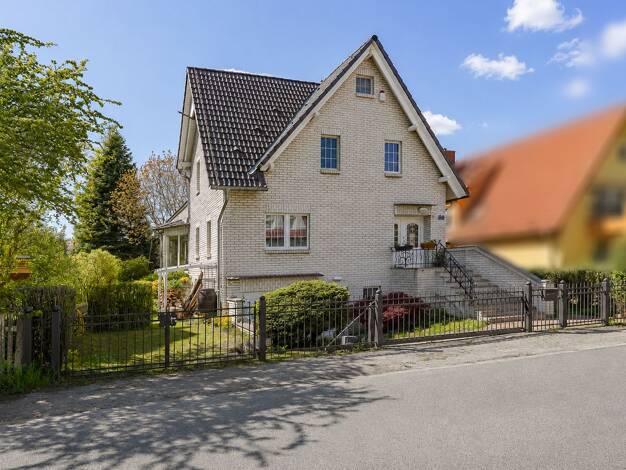 Einfamilienhaus zum Kauf 1.185.000 € 8 Zimmer 214 m² 864 m² Grundstück Rosenthal Pankow 13158