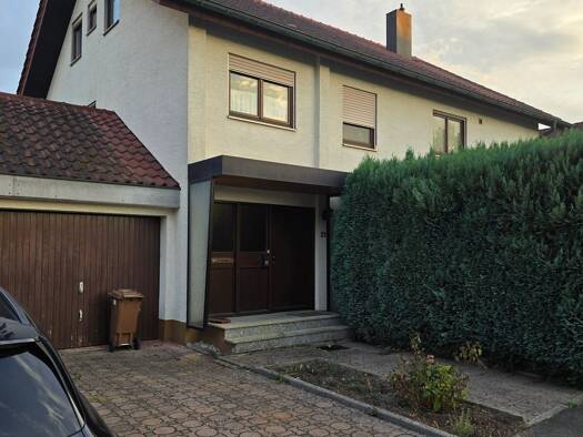 Mehrfamilienhaus zum Kauf provisionsfrei 810.000 € 10 Zimmer 205 m² 486 m² Grundstück Metzingen 72555