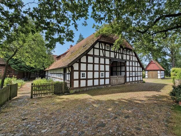 Einfamilienhaus zum Kauf 638.000 € 8 Zimmer 386 m² 2.998 m² Grundstück Nordel Diepenau 31603