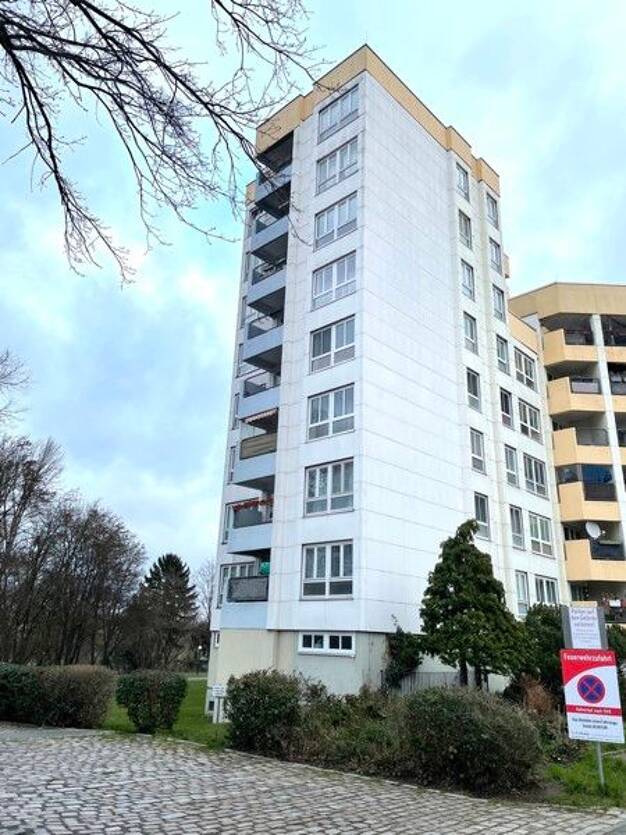 Wohnung zur Miete 964 € 2 Zimmer 69,7 m² 5. Geschoss frei ab 08.06.2025 Wismarer Str. 18 Lichterfelde Berlin 12207