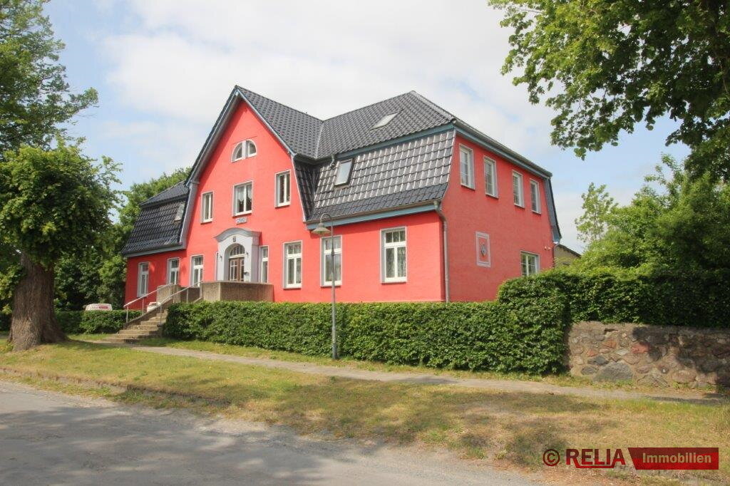 Mehrfamilienhaus zum Kauf provisionsfrei 355.000 € 14 Zimmer 290 m²<br/>Wohnfläche 10.582 m²<br/>Grundstück Tarnow Tarnow 18249