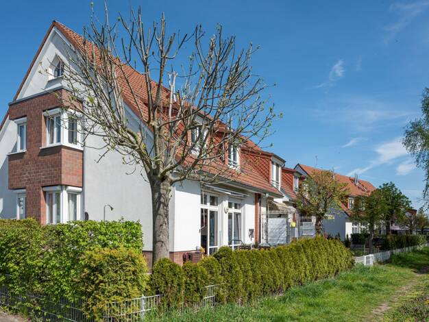 Reihenendhaus zum Kauf provisionsfrei 495.000 € 4 Zimmer 117,9 m² 225 m² Grundstück Am Reitplatz 8 Dallgow Dallgow-Döberitz 14624