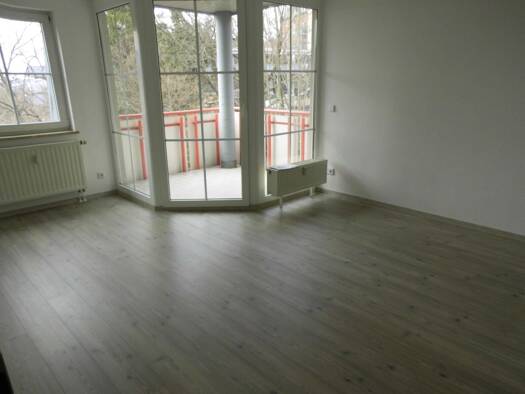 Wohnung zur Miete 440 € 3 Zimmer Reichenbach Reichenbach 08468