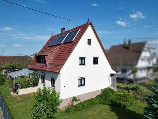 Mehrfamilienhaus zum Kauf 349.000 € 6 Zimmer 162,8 m² 952 m² Grundstück Aldingen Aldingen 78554