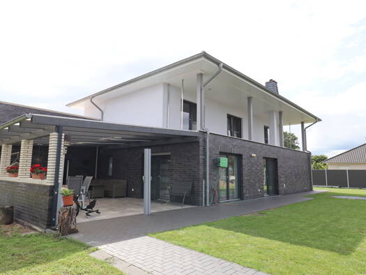 Einfamilienhaus zum Kauf 549.000 € 6 Zimmer 195 m² 1.000 m² Grundstück Hankensbüttel 29386