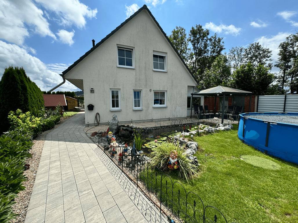 Einfamilienhaus zum Kauf 475.000 € 4 Zimmer 125 m²<br/>Wohnfläche 495 m²<br/>Grundstück Aichstetten Aichstetten 88317