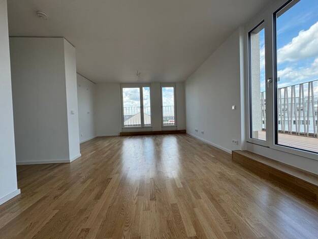 Wohnung zur Miete 1.297 € 3 Zimmer 91,3 m² 6. Geschoss Lutherstraße Neustadt-Neuschönefeld Ost 04315