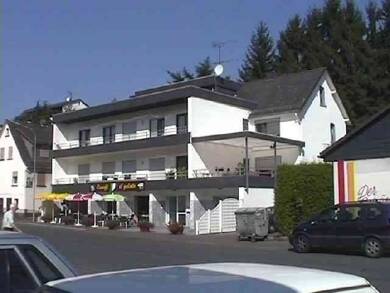 Mehrfamilienhaus zum Kauf provisionsfrei 690.000 € 16 Zimmer 585,2 m² 1.429 m² Grundstück frei ab sofort Landstraße 44 Bad Endbach Bad Endbach 35080