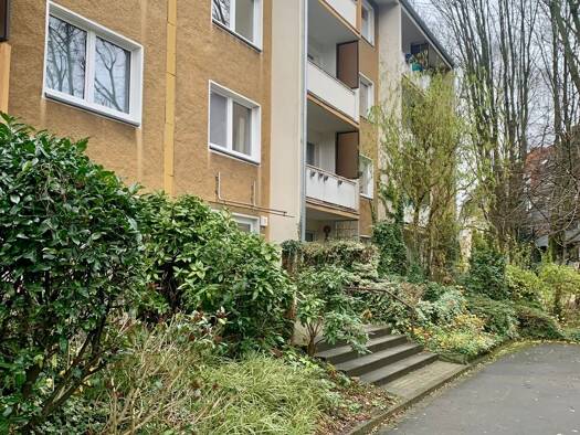 Wohnung zur Miete 800 € 3,5 Zimmer 69 m² Geschoss 1/4 frei ab sofort Holsterhausen Essen 45147