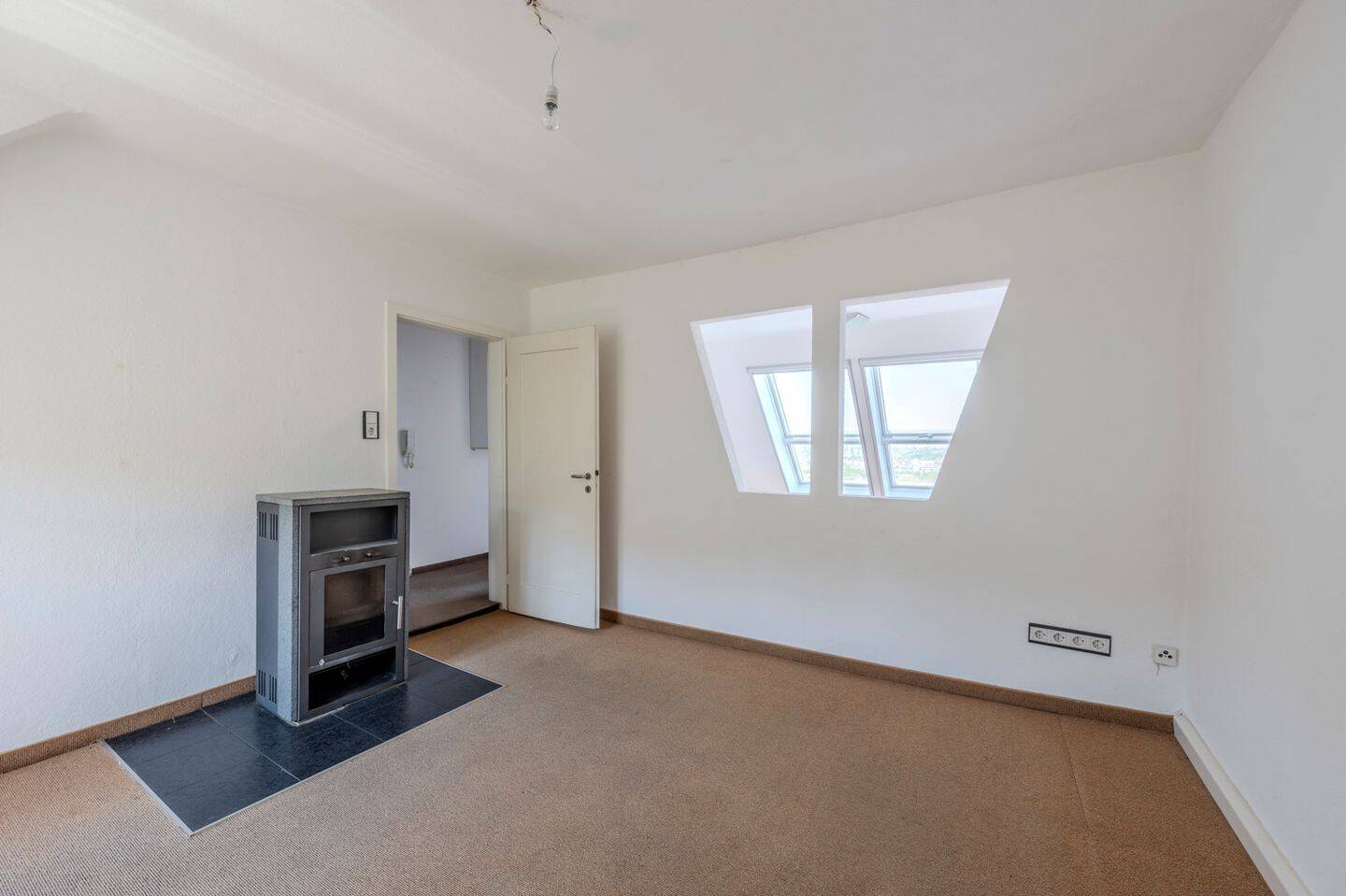 Property thumbnail 12