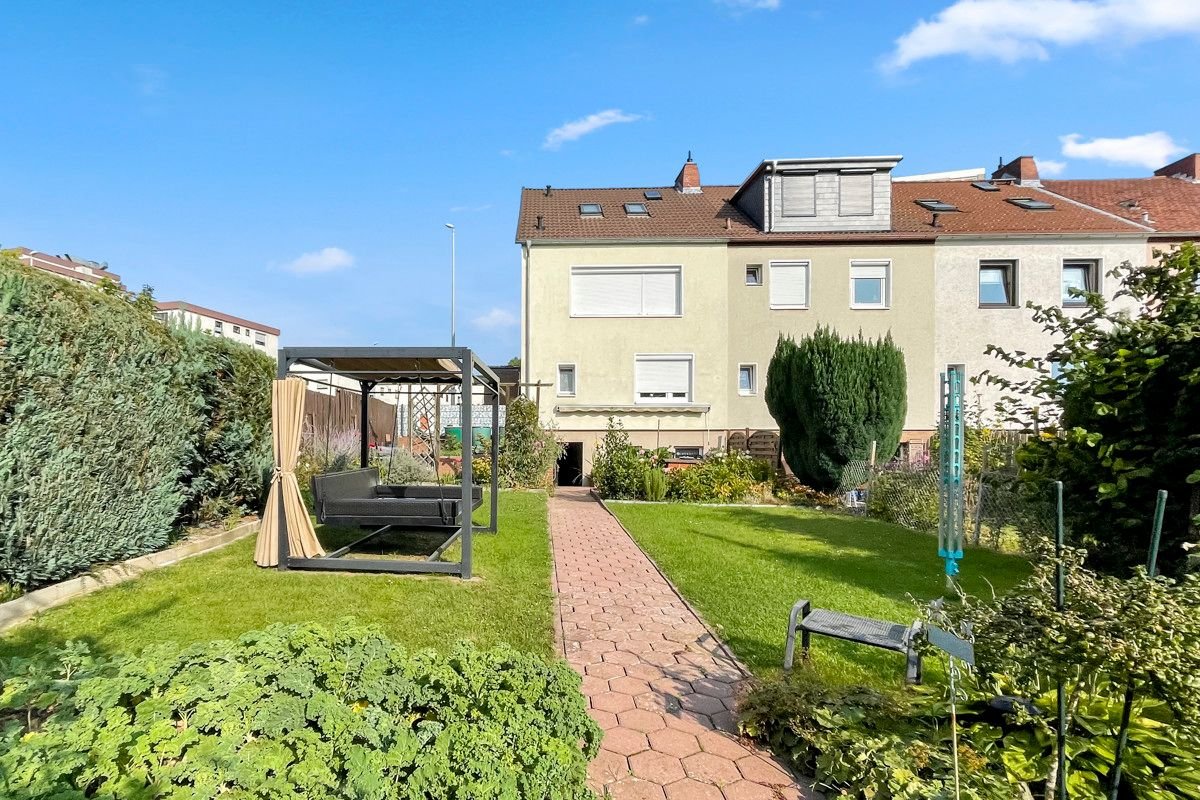 Reihenendhaus zum Kauf 325.000 € 5 Zimmer 120,8 m²<br/>Wohnfläche 427 m²<br/>Grundstück 01.01.2025<br/>Verfügbarkeit Moritzberg Hildesheim 31137