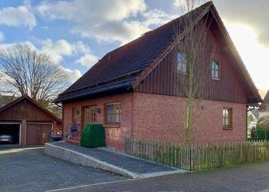 Einfamilienhaus zum Kauf 385.000 € 7 Zimmer 172 m² 737 m² Grundstück Niedermarsberg Marsberg 34431
