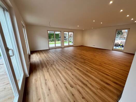 Terrassenwohnung zur Miete 1.230 € 3 Zimmer 120 m² Geschoss EG/2 frei ab sofort Steinau Petersberg 36100