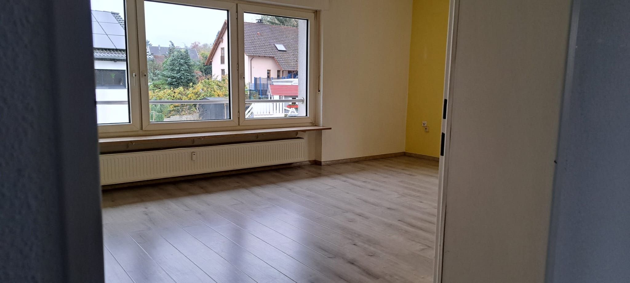 Wohnung zur Miete 850 € 3 Zimmer 90 m²<br/>Wohnfläche 1.<br/>Geschoss ab sofort<br/>Verfügbarkeit Herzogenauracherstr.19a Vach 180 Fürth 90768