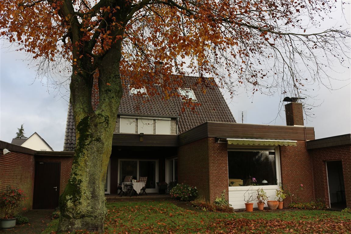 Mehrfamilienhaus zum Kauf 470.000 € 8 Zimmer 240 m²<br/>Wohnfläche 1.283 m²<br/>Grundstück Eickum Herford 32051