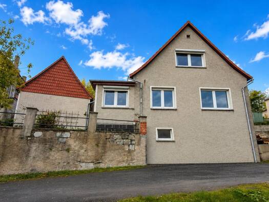 Einfamilienhaus zur Miete 500 € 5,5 Zimmer 178 m² 800 m² Grundstück frei ab sofort Braunschwende Mansfeld 06343
