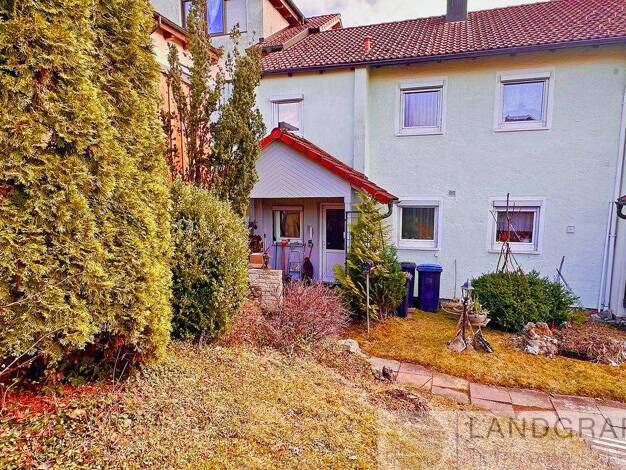 Reihenmittelhaus zum Kauf - Erstbezug 319.000 € 5,5 Zimmer 156 m² 309 m² Grundstück Großengstingen Engstingen 72829