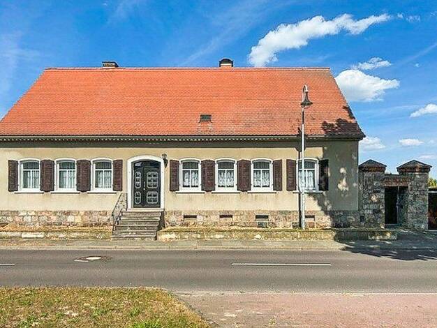 Einfamilienhaus zum Kauf 130.000 € 4 Zimmer 160 m² 1.800 m² Grundstück Burgstall 39517