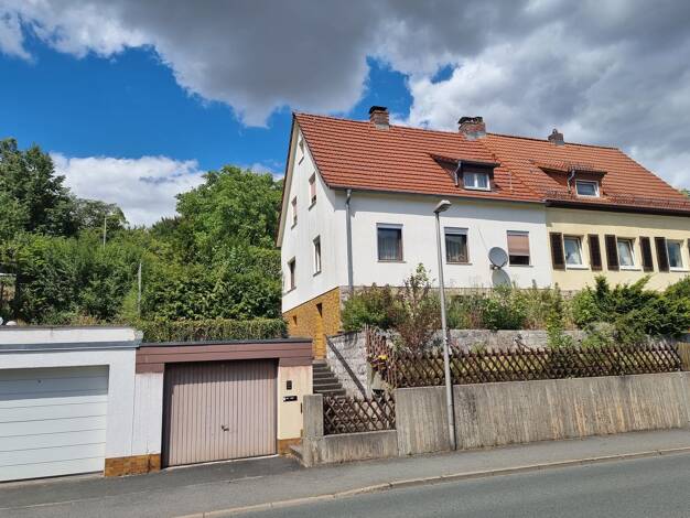 Doppelhaushälfte zum Kauf 165.000 € 6 Zimmer 100 m² 425 m² Grundstück Ketschendorf Coburg 96450