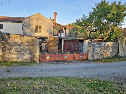 Reihenmittelhaus zum Kauf 164.000 € 2 Zimmer 300 m² Grundstück Žminj 52341