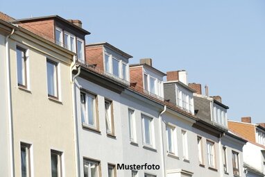 Wohnung zum Kauf Zwangsversteigerung 325.000 € 90 m² Bilderstöckchen Köln 50739