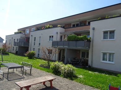 Wohnung zur Miete 753 € 2 Zimmer 62,8 m² Dachgeschoss frei ab 01.08.2025 Peter-Frank-Straße 29 Kernstadt - Nordost Bruchsal 76646