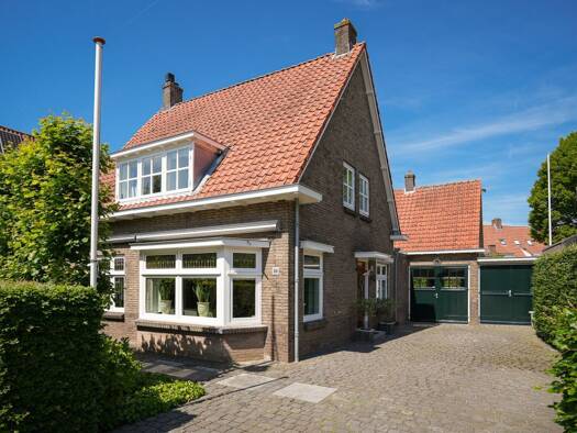 Villa zum Kauf 934.000 € 7 Zimmer 213 m² 421 m² Grundstück koningin wilhelminaweg 59 Zaltbommel 5301 GG