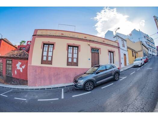 Reihenhaus zum Kauf 275.000 € 4 Zimmer 308 m² 1.013 m² Grundstück Los Realejos 38410