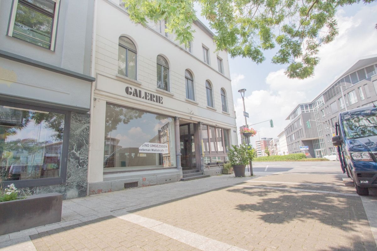 Haus zum Kauf 499.000 € 12 Zimmer 169 m²<br/>Wohnfläche 233 m²<br/>Grundstück Gladbach Mönchengladbach 41061