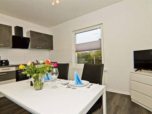 Wohnung zur Miete 65 € 2 Zimmer 50 m² Bant Wilhelmshaven 26382