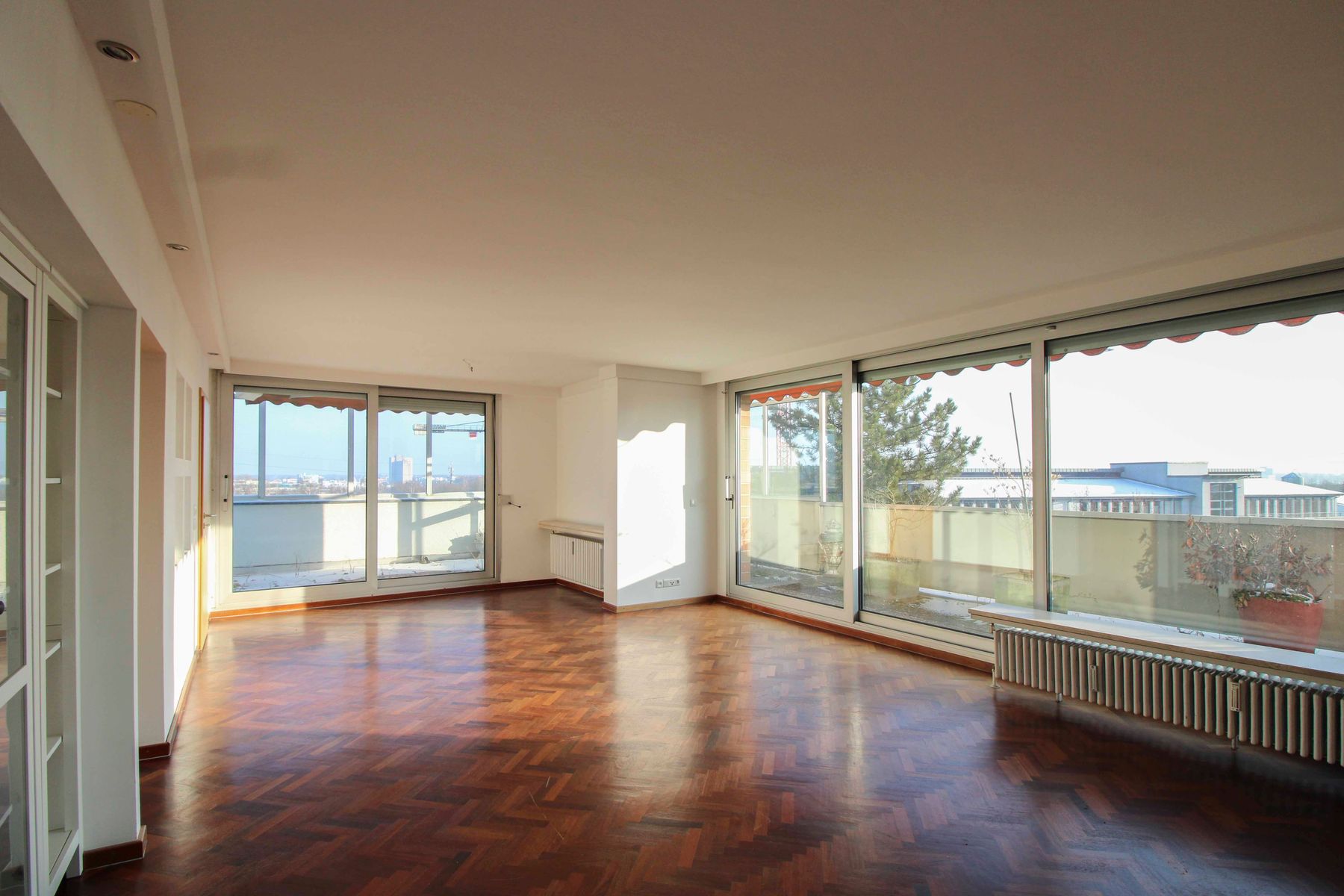 Penthouse zum Kauf 599.000 € 4 Zimmer 161 m²<br/>Wohnfläche 5.<br/>Geschoss Göggingen - Nordost Augsburg 86199