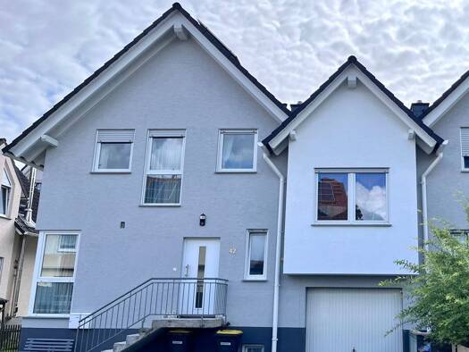 Doppelhaushälfte zum Kauf provisionsfrei 535.000 € 7 Zimmer 180 m² 350 m² Grundstück Altenstadt 63674