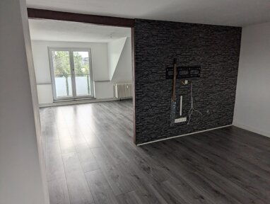 Wohnung zur Miete 579 € 2,5 Zimmer 80 m² 2. Geschoss frei ab sofort Lange Str. 19 Bergheim Duisburg 47228