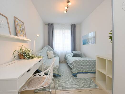 WG-Zimmer zur Miete Wohnen auf Zeit 740 € 15 m² 2. Geschoss frei ab sofort Bad Cannstatt Stuttgart 70372