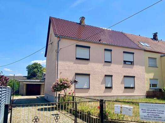 Doppelhaushälfte zum Kauf 180.000 € 7 Zimmer 170 m² 640 m² Grundstück Laußnitz Laußnitz 01936