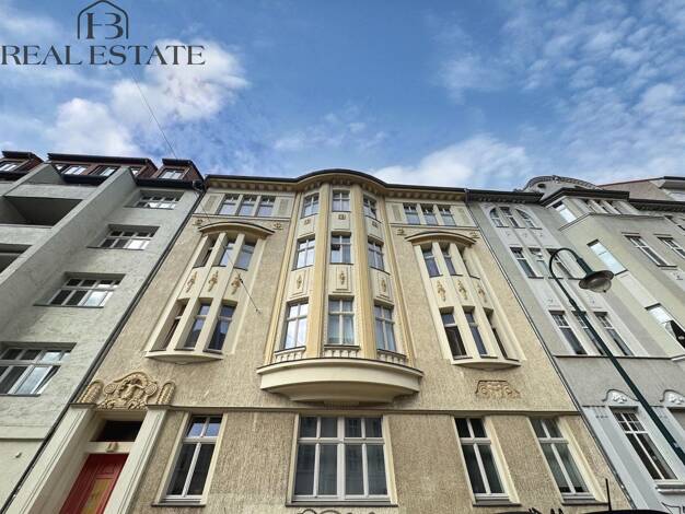 Wohnung zur Miete 945 € 3 Zimmer 111,1 m² 3. Geschoss frei ab 01.09.2026 Planckstraße 8 Altstadt Magdeburg 39104