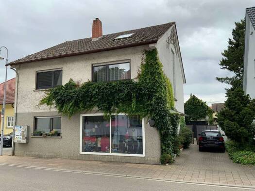 Einfamilienhaus zum Kauf 439.000 € 7 Zimmer 170 m² 467 m² Grundstück frei ab sofort Rot St. Leon-Rot 68789