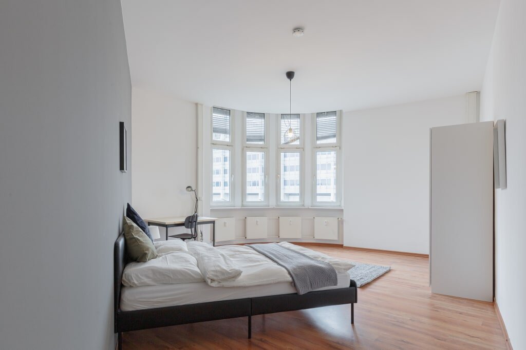 Wohnung zur Miete Wohnen auf Zeit 860 € 8 Zimmer 16 m²<br/>Wohnfläche 04.12.2024<br/>Verfügbarkeit Müllerstraße 6 Wedding Berlin 13353