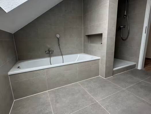 Wohnung zur Miete 960 € 2 Zimmer 69 m² Geschoss 2/3 frei ab sofort Rüsselsheim Rüsselsheim am Main 65428