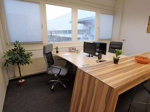 Bürofläche zur Miete provisionsfrei 1.270 € 38 m² Bürofläche Hofer Straße Sallern-Gallingkofen Regensburg 93057